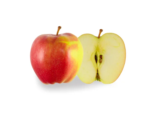 Röda mogna äpple klipps i hälften — Stockfoto