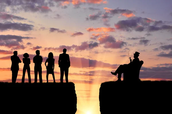 Zengin fakir insanlar arasında sosyal eşitsizlik