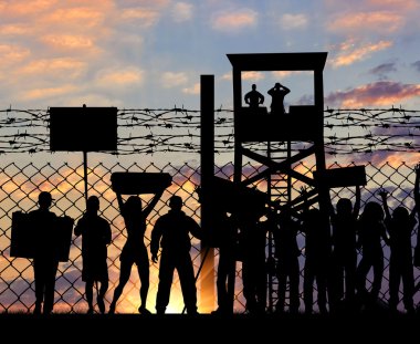 Mülteciler sınırı yakınlarında protesto siluet