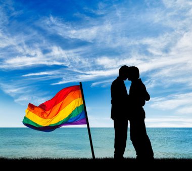 Siluet mutlu gay öpücüğü 