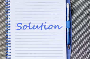 Çözüm yazmak üstünde defter