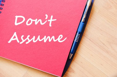 Yazmak üstünde defter sanma