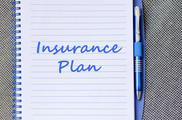 Sigorta planı yazmak üstünde defter