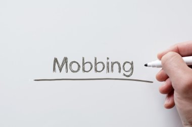 Yazılı beyaz tahta mobbing