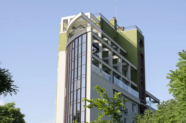 Extérieur du bâtiment résidentiel en verre — Photo