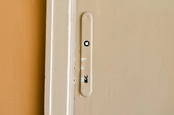 Broken door handle — Stock Photo, Image