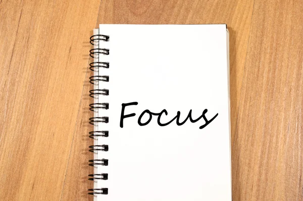 Concentrează-te pe notebook — Fotografie, imagine de stoc