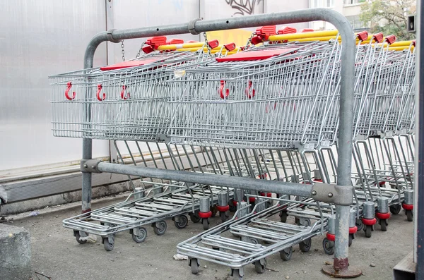 Carrinhos de compras — Fotografia de Stock