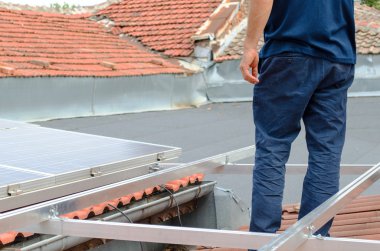 güneş paneli montaj