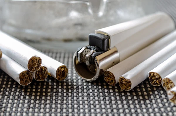 Ashtray and lighter — Stock Photo, Image