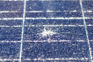 kırık güneş paneli