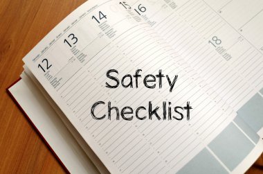 Güvenlik denetim listesi yazma dizüstü