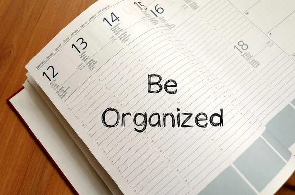 Ser organizado escrever no caderno — Fotografia de Stock