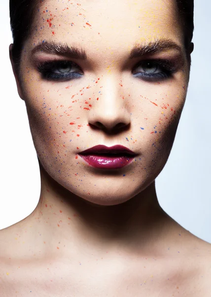 Mujer con maquillaje de moda — Foto de Stock