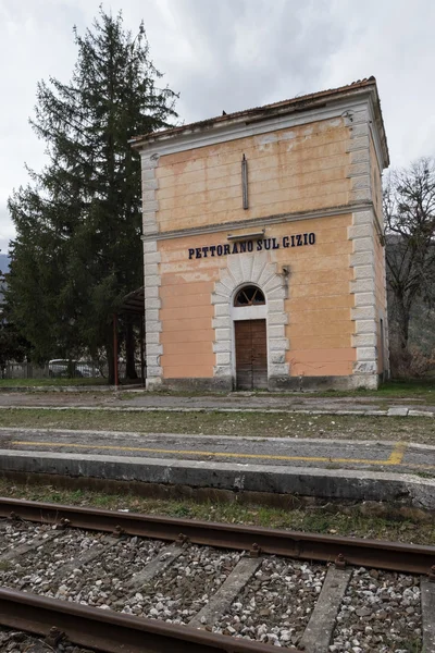 Oude Station Pettorano op Gizio — Stockfoto