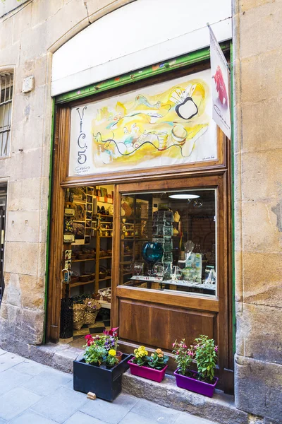 Magasin de souvenirs, bijoux et artisanat à Barcelone — Photo