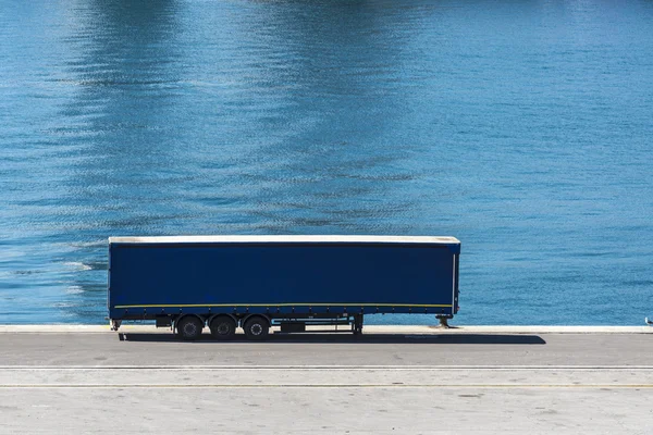 Parked container in the port — Stock Photo, Image