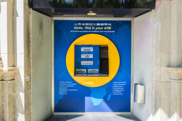 Cajero automático de un banco — Foto de Stock