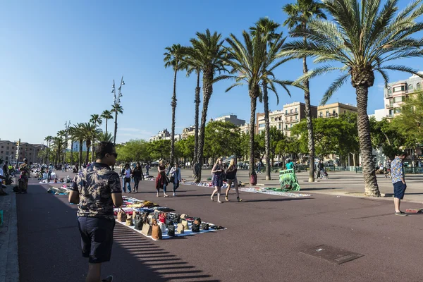 Mercado de pulgas en el puerto de Barcelona — Foto de Stock