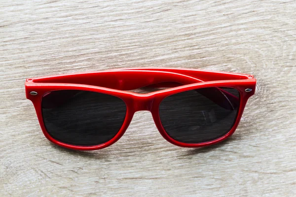 Röd nya solglasögon — Stockfoto