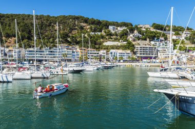 Yat ve yelkenli yat limanında, İspanya demirledi