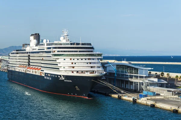 Holland America Line cruise Barcelona bağlantı noktası — Stok fotoğraf