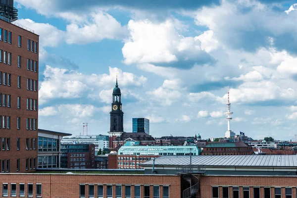 Überblick Über Hamburg Mit Seinem Telekommunikationsturm Und Dem Glockenturm Der — Stockfoto
