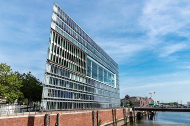 Hamburg, Almanya - 23 Ağustos 2019: Deichtor Office Center (DOC), modern ofis binası HafenCity, Hamburg, Almanya 