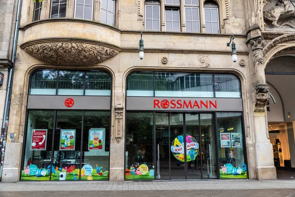 Hanover Alemania Agosto 2019 Droguería Rossmann Una Calle Comercial Hanover — Foto de Stock