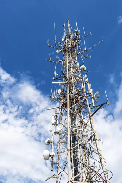 Vista Uma Torre Rádio Telecomunicações Nápoles Itália — Fotografia de Stock
