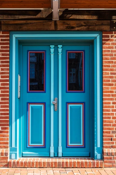 Blaue Tür Eines Klassischen Altbaus Der Altstadt Von Stade Niedersachsen — Stockfoto