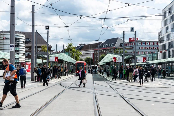 Brême Allemagne Août 2019 Gare Tramway Bus Personnes Marchant Dans — Photo