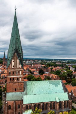 Luneburg Panoraması ile St. Johannis veya John the Baptist Kilisesi eski Lunenburg, Aşağı Saksonya, Almanya