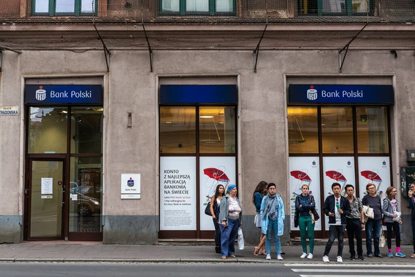 Krakow Poland August 2018 Facade Polski Bank Branch Office People — Stock Photo, Image