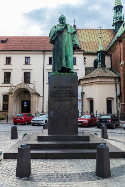 Krakow, Polonya - 28 Ağustos 2018: Polonya 'nın eski Krakow kentinde Xawery Dunikowski' nin Jozef Dietl heykeli