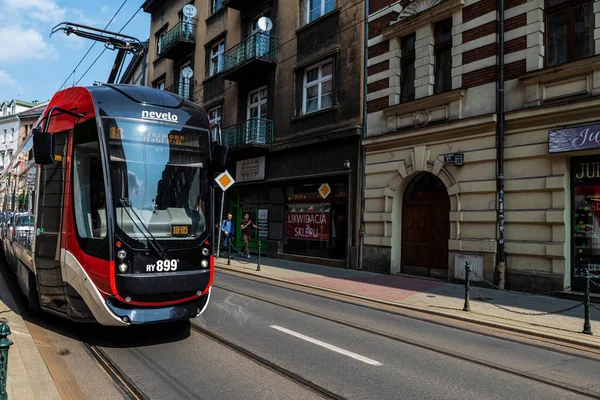 Cracovie Pologne Août 2018 Tramway Circule Les Gens Marchent Dans — Photo