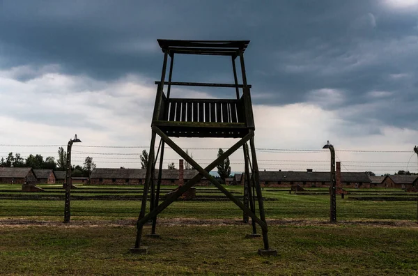 Auschwitz Lengyelország 2018 Augusztus Auschwitzi Birkenaui Koncentrációs Tábor Elektromos Kerítése — Stock Fotó