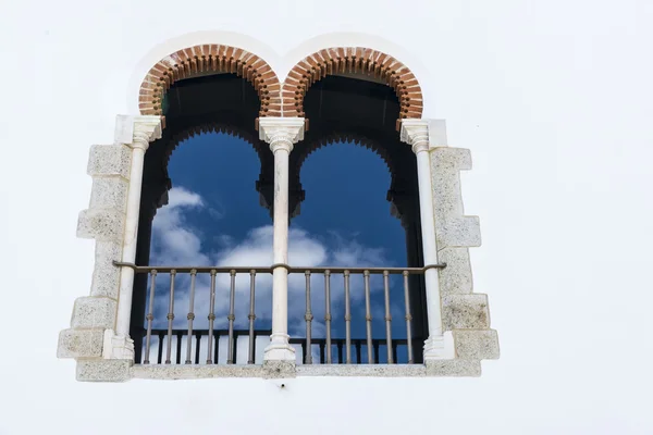 Fenster eines Palastes in Evora, Portugal — Stockfoto