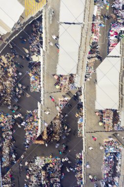 els encants vells, barcelona, Yansımalar