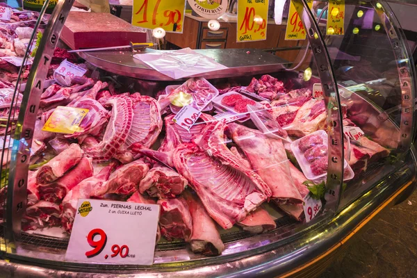 Carnicería en La Boqueria, Barcelona — Foto de Stock