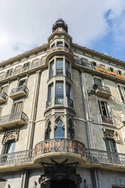 Facciata di un edificio, Barcellona — Foto Stock