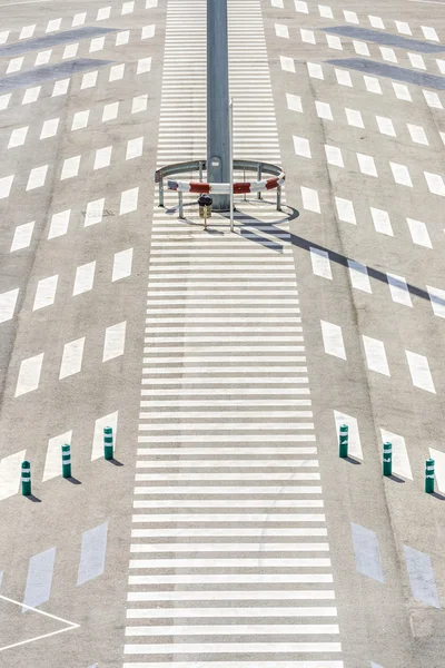 Empty parking lot — Stock Photo, Image