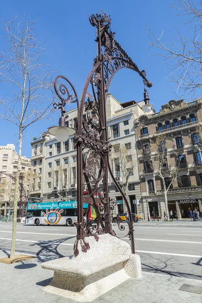 Modernist style streetlight, Barcelona — Stock Photo, Image