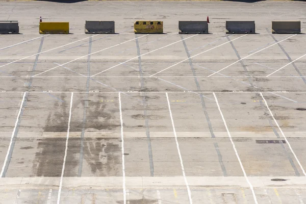 Parque de estacionamento vazio — Fotografia de Stock