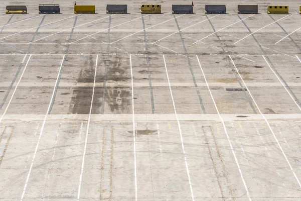 Parque de estacionamento vazio — Fotografia de Stock