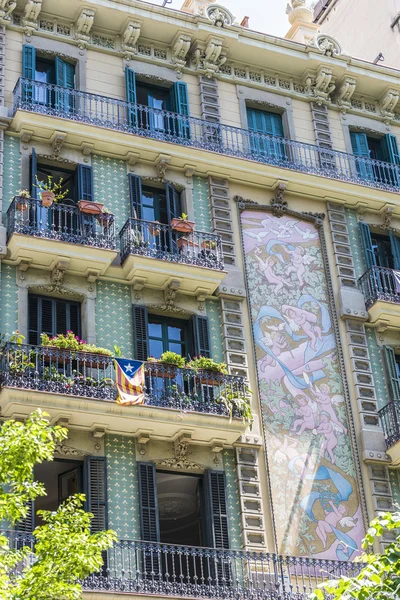 Класична будинок в Барселоні — стокове фото