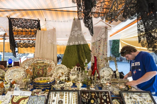 Rommelmarkt in barcelona — Stockfoto