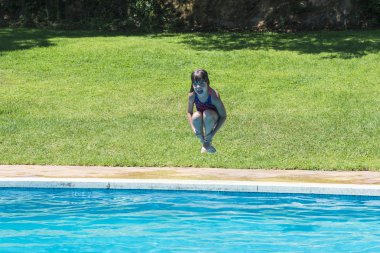 pompa içinde atlama