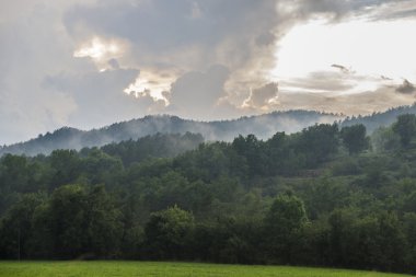 Dağlar'ın fırtınalı havalarda