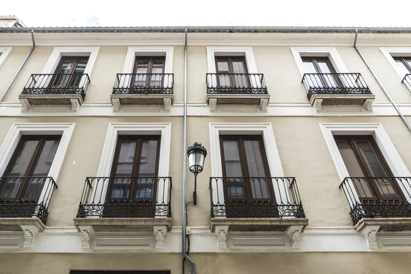 Facade of a building in Granada, Spain — Stock Photo, Image